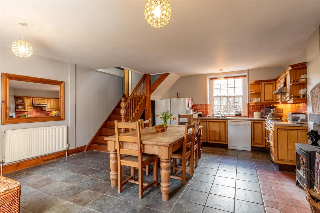Chapel Cottage, Long Ashton Kitchen Diner.jpg