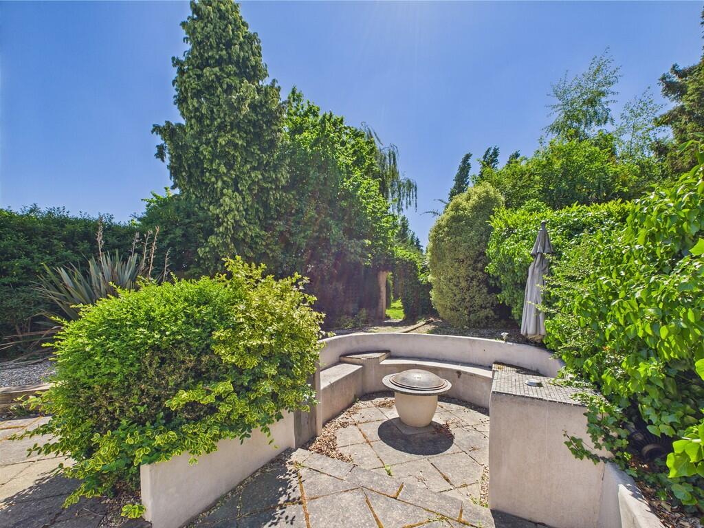 CAM04578G0-PR0012...