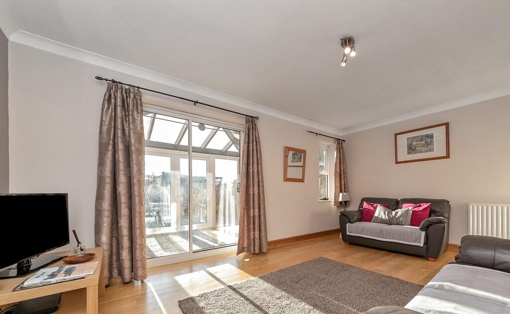 28PlayfieldClose-...