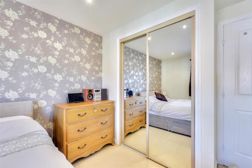 Bedroom One_3.jpeg