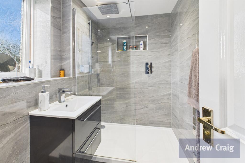 Bedroom One En Suite