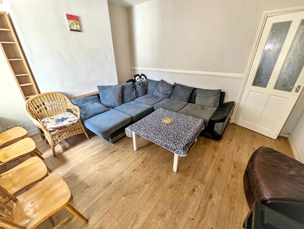 GLAPTON701737220250525135701_PXL_20250525_11440...