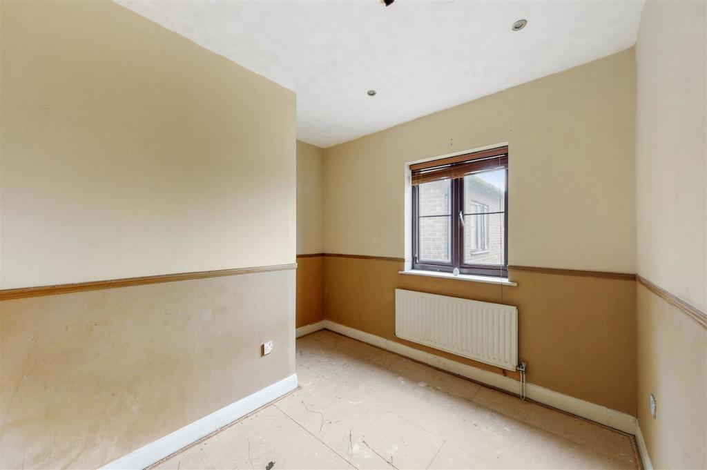 10 Hawarden Hill - svXtI9vnqiNXKh9pkIke.jpg