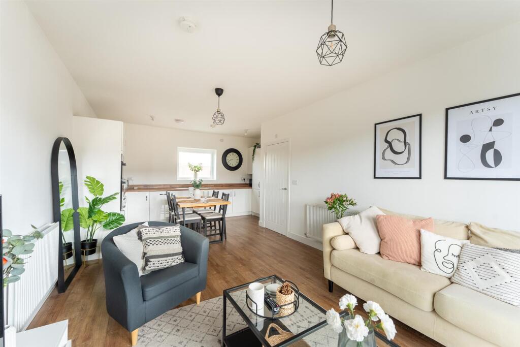 Living/Kitchen/Dining