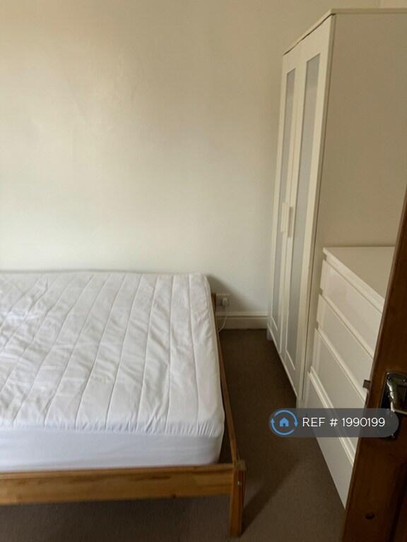 Bed 3