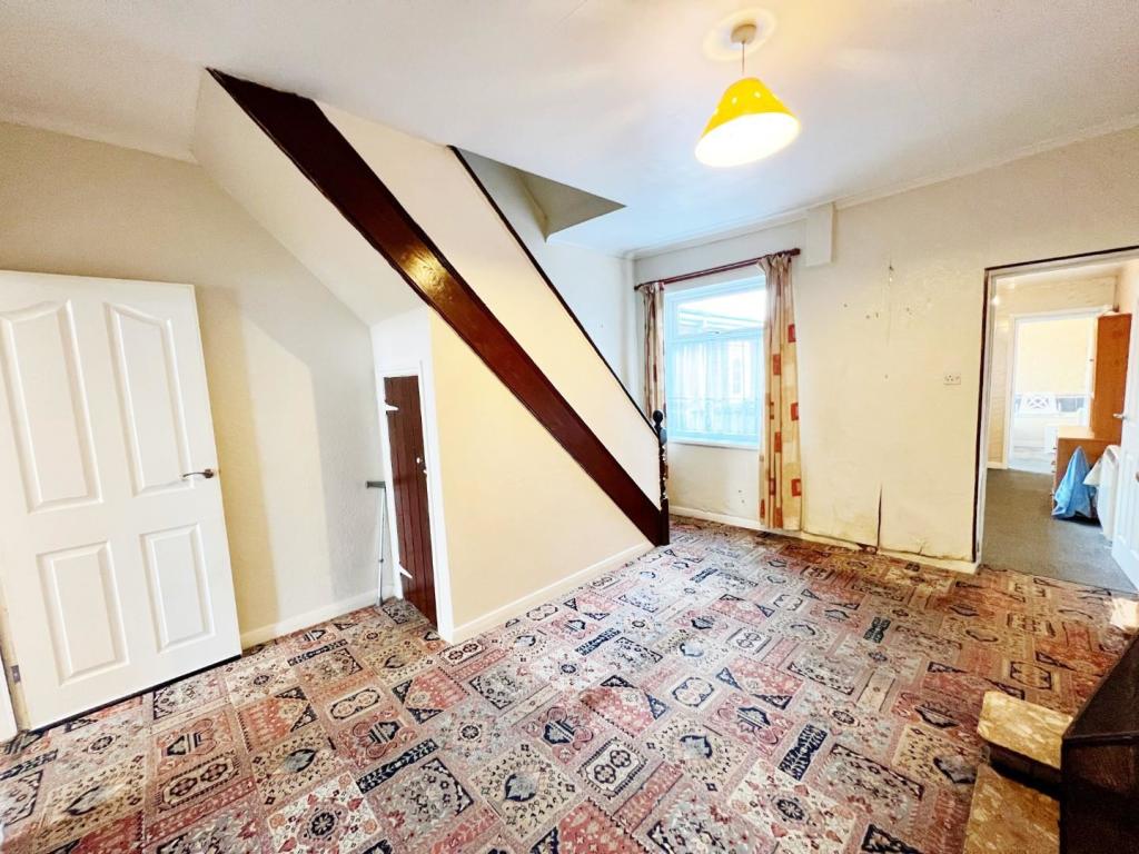 Dining Room pic 3.jpg