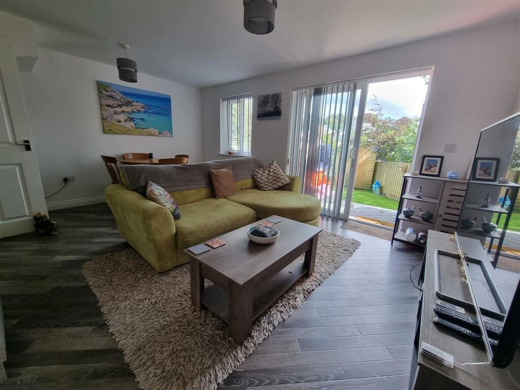 Living Dining Room.jpg