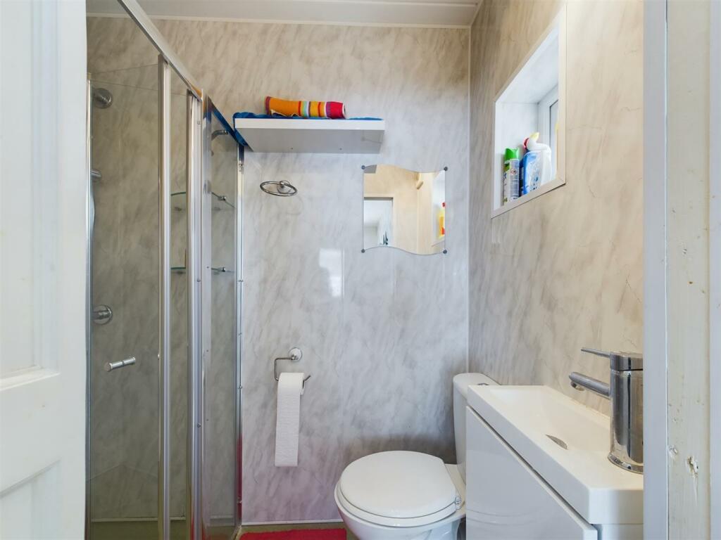 En-suite Shower room
