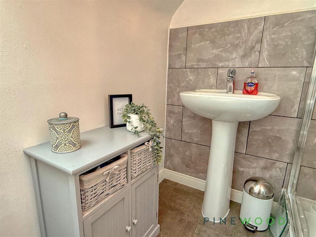 Ensuite