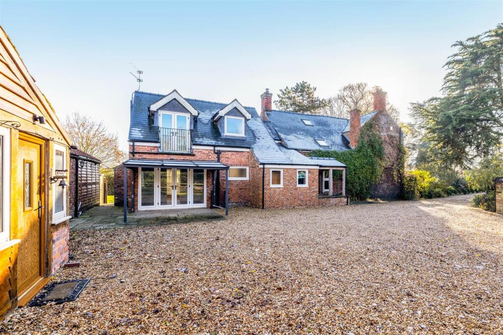 The Old Farmhouse (Old Leake)-31.jpg