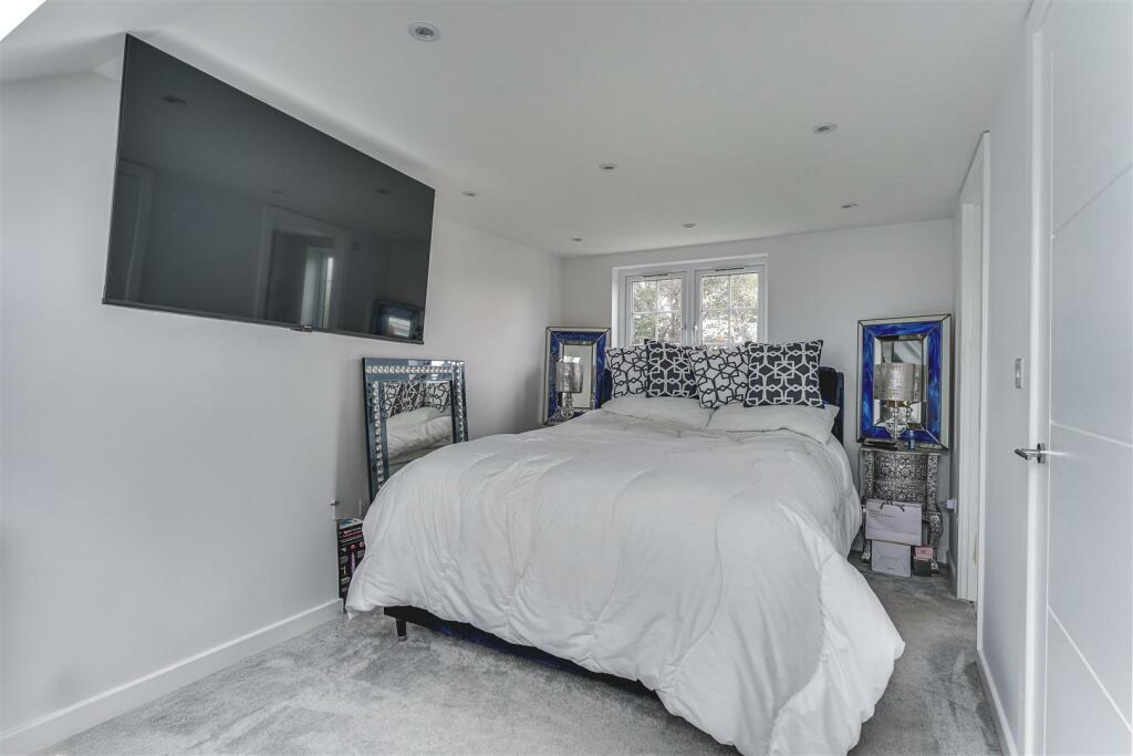 63 Leighton Road-1.jpg