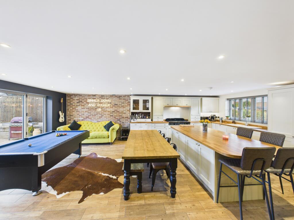 Living/Kitchen/Dining