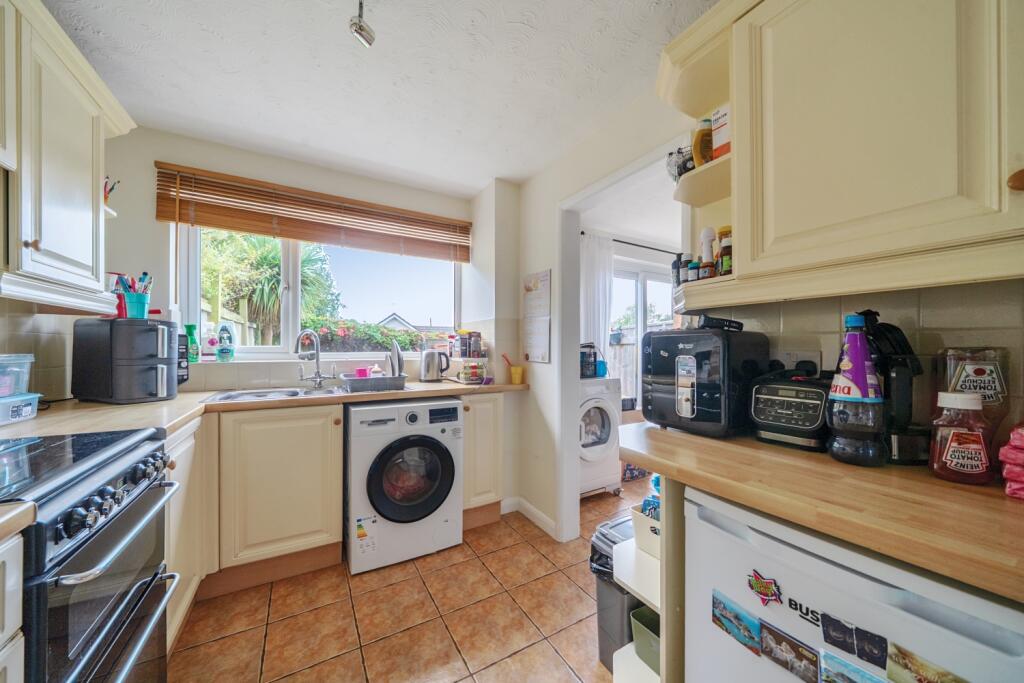 1363278-25-68e3a4c49aef9-ARW