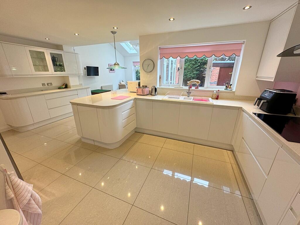 Dining Kitchen (1...