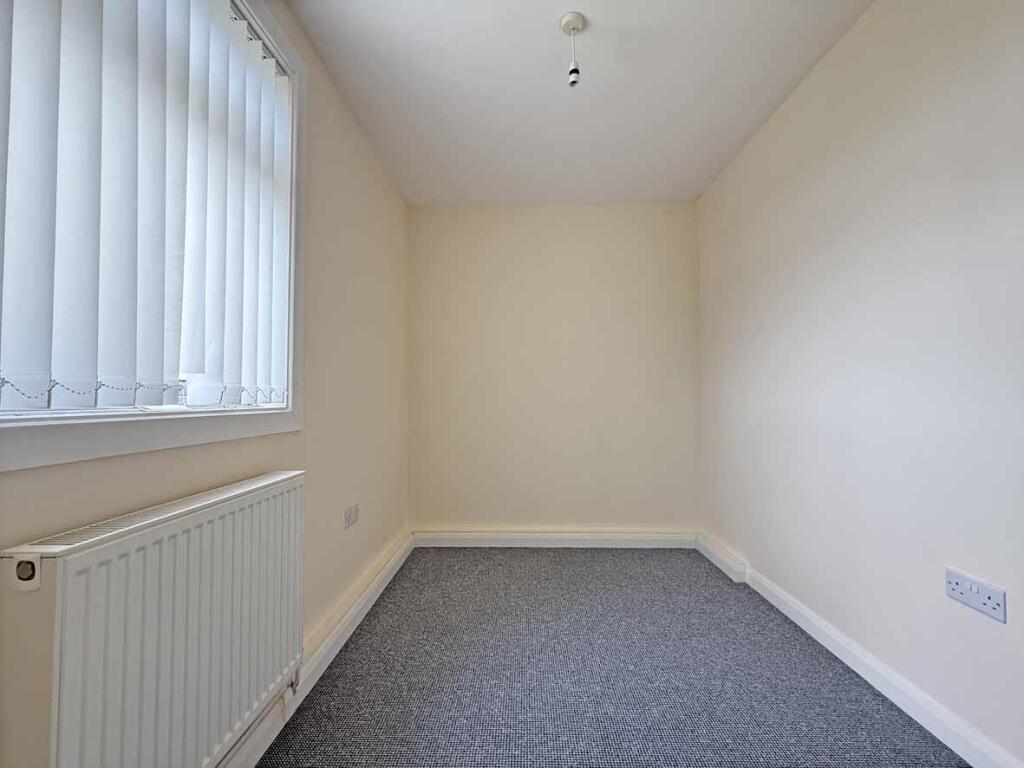 Allenby Road 21 - Bed 3.jpg