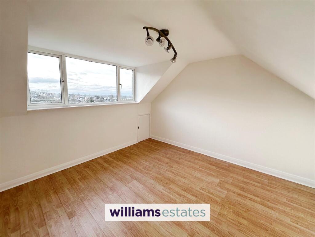 Attic Room / Hobby Room