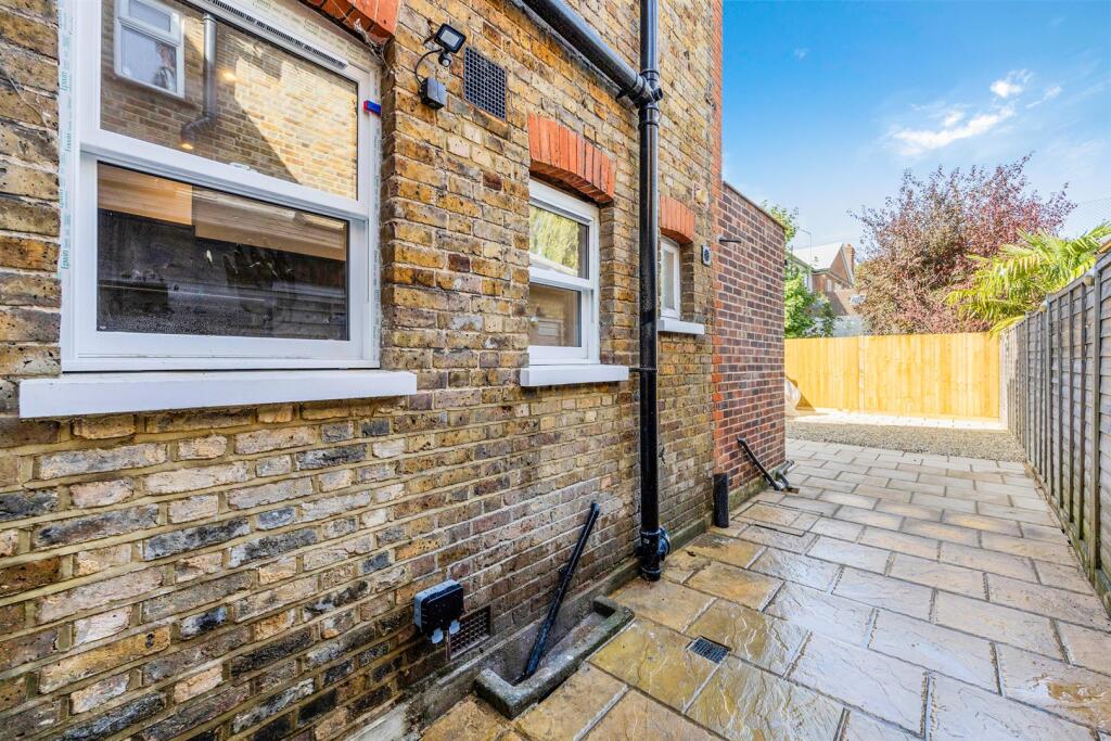 BEACONSFIELD ROAD, 87 (1).jpg