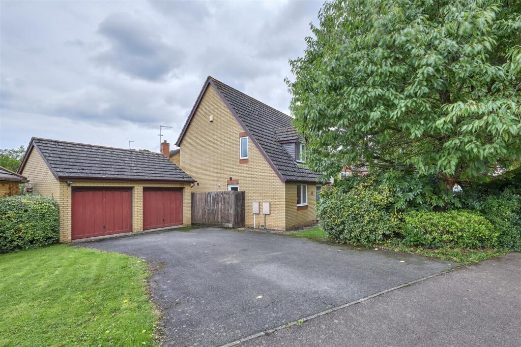 15 Sutton Rd Oundle-