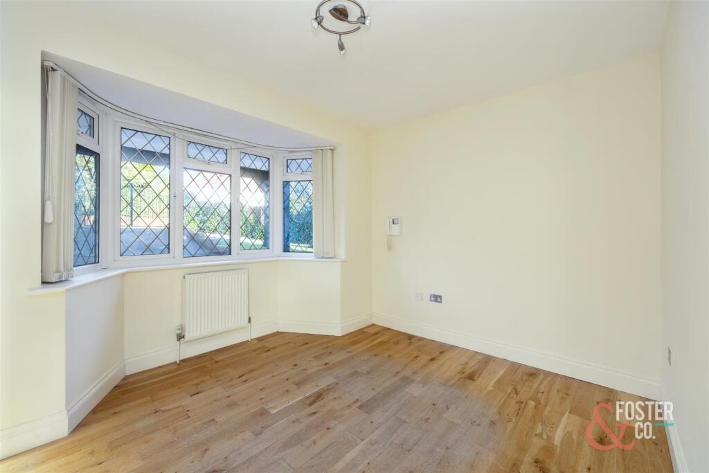 Dyke Road Avenue, 61-001.jpg