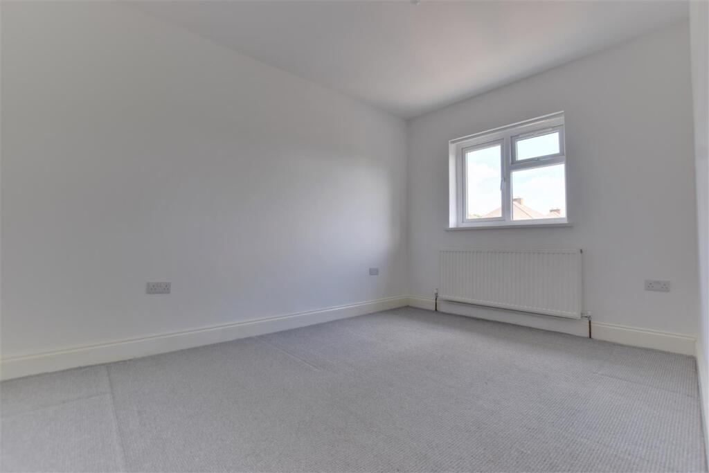 bedroom3edit.jpg