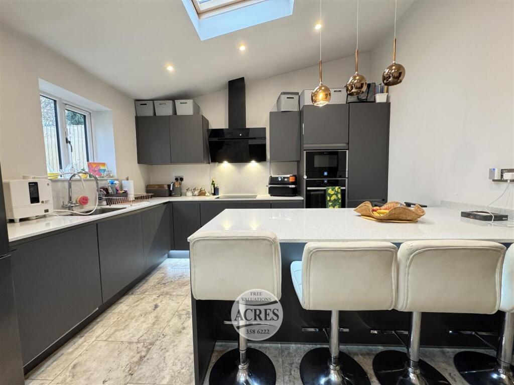 IMG_7135 (Large).jpg