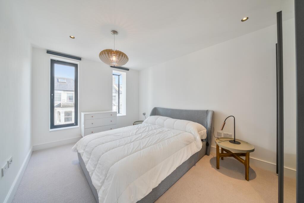 1345170-18-68b087...