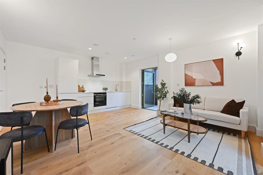 AR - The Sidings - ReceptionB3 (1).JPG