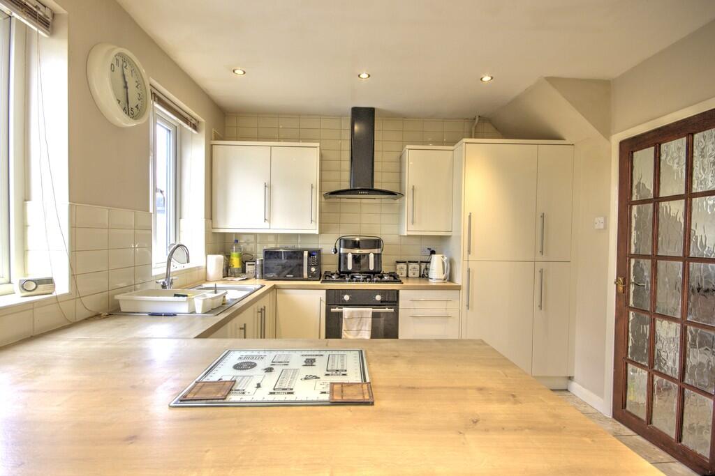Kitchen 2