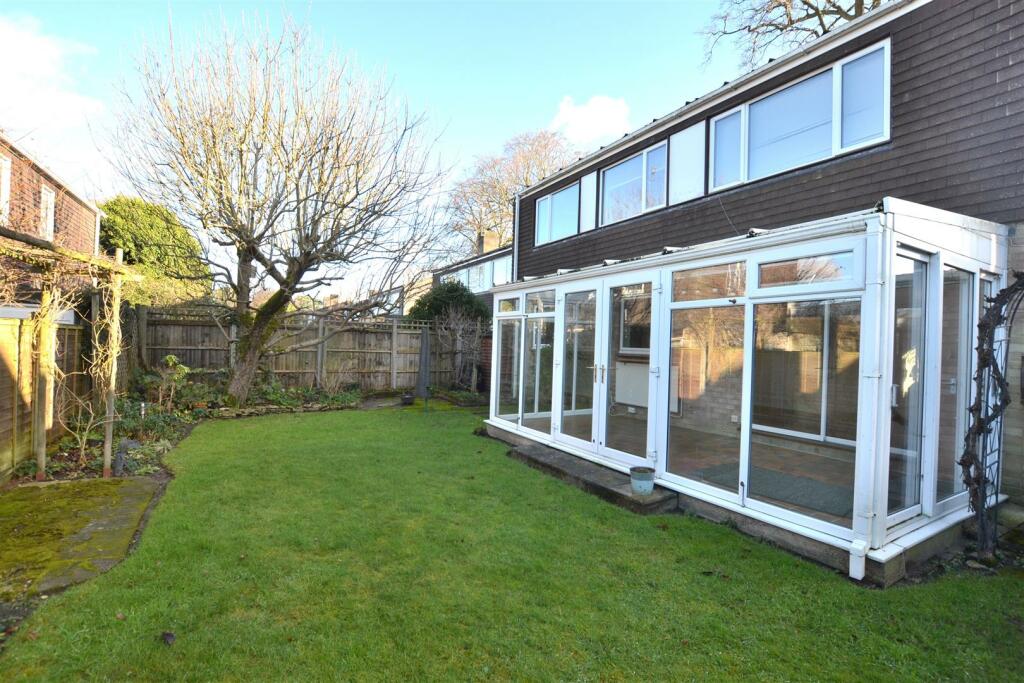 5 Velmead Road Garden 2.JPG