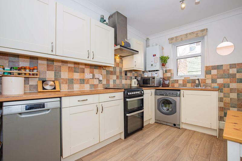 Kitchen / Breakfast Room