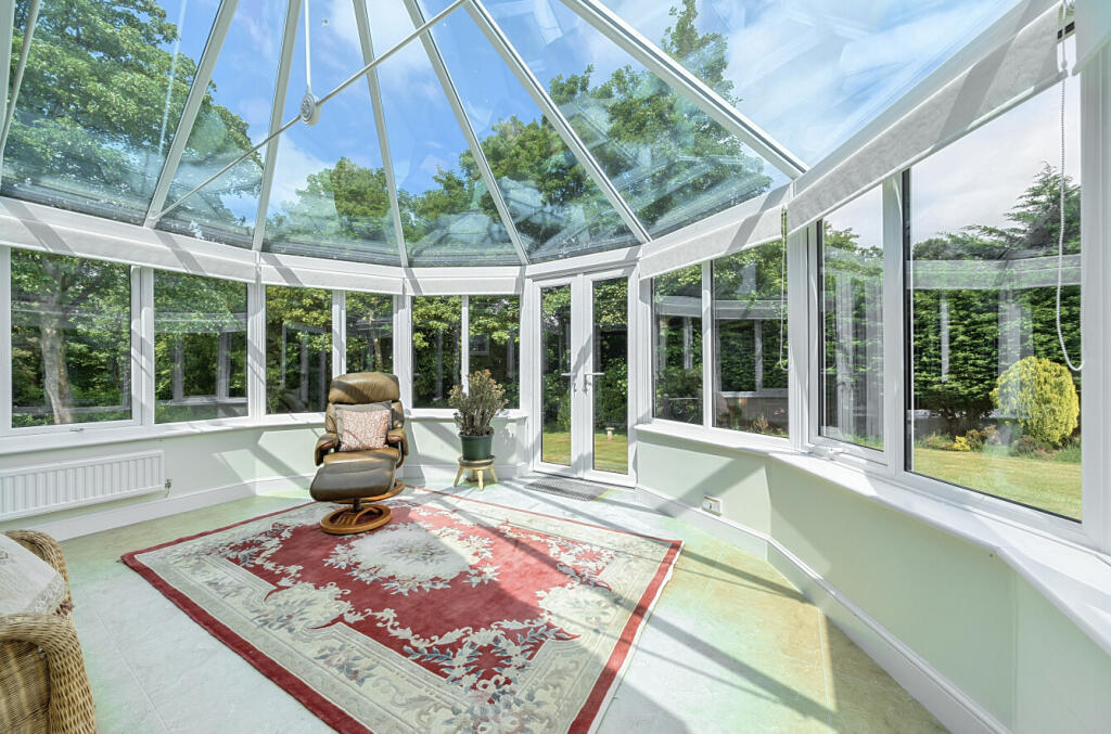 1290760-4-682b185...