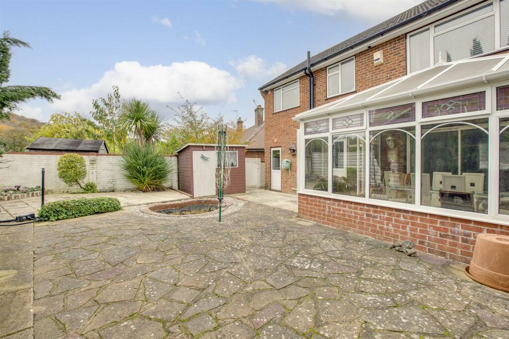 23 Abbey Barn Road, HP11 1RR-13.jpg