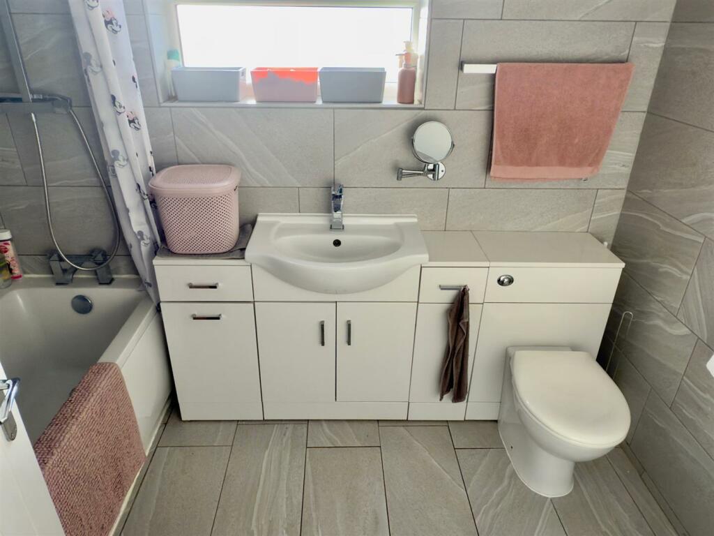 FAMILY BATHROOM.jpg