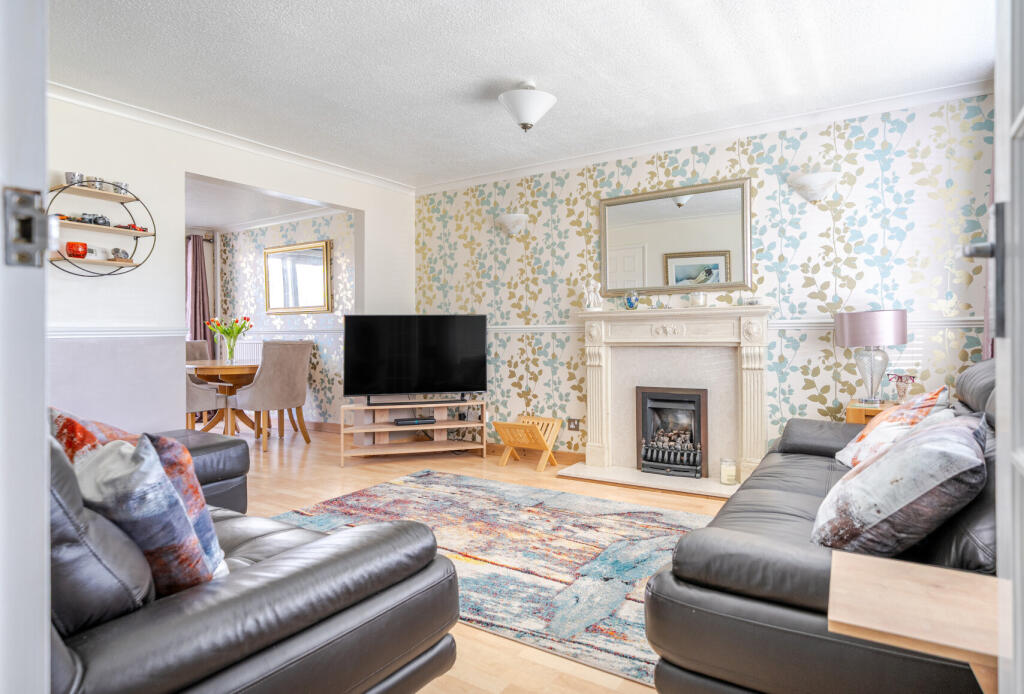 1287646-17-682493...