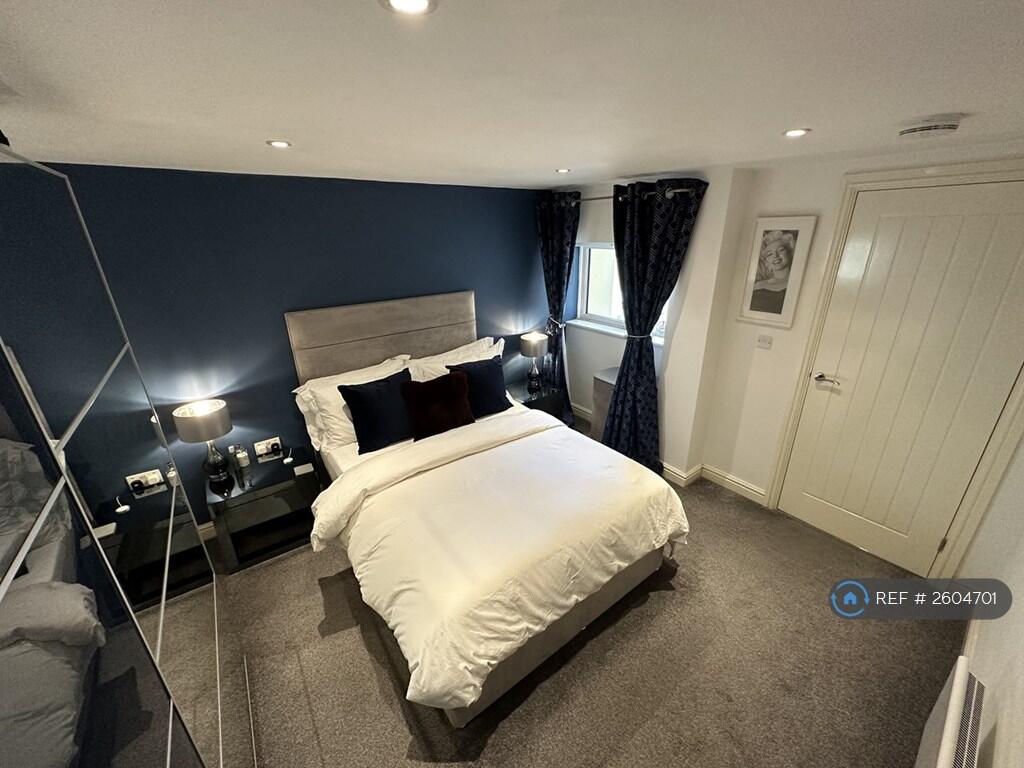 Master Bedroom (When Furnished)