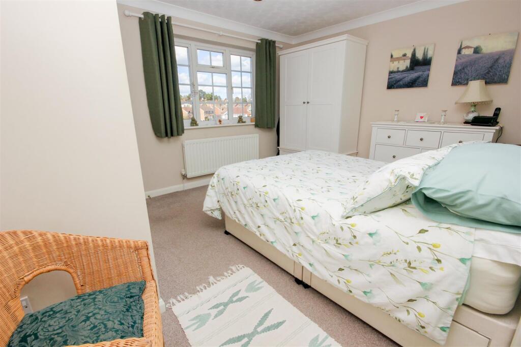 Master Bedroom.jpg