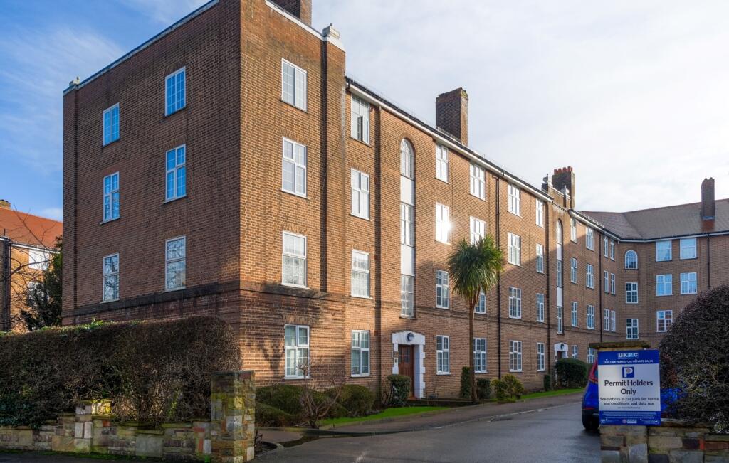 144 Norbiton Hall - Exterior