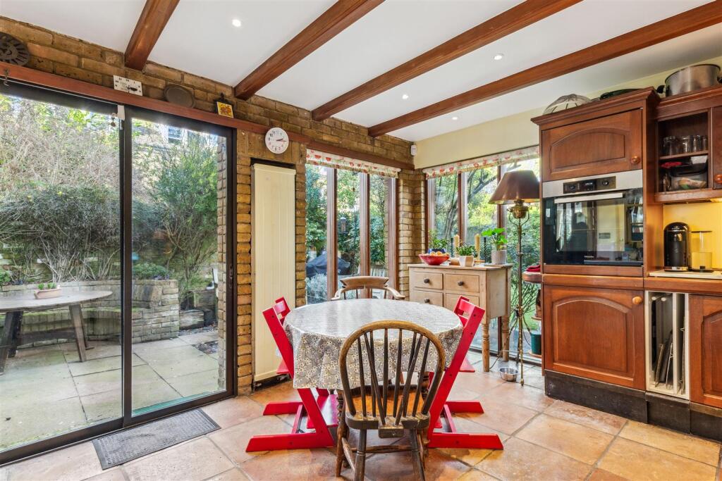 Grove Park Gardens, W4 - FOR SALE