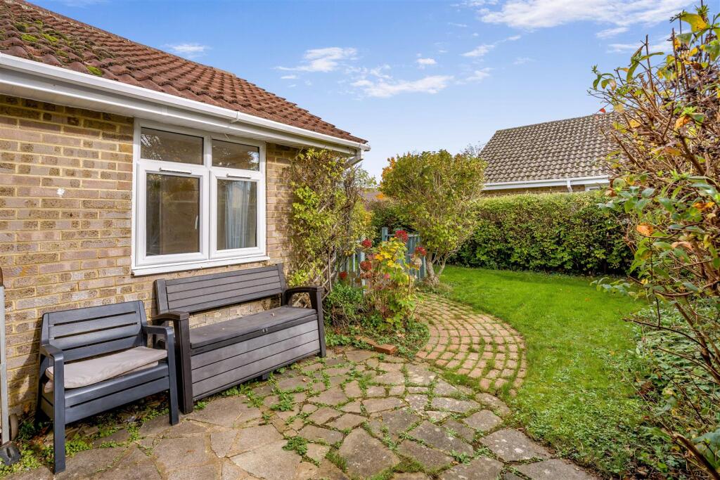 4 Hereford Way, Banbury-13.jpg