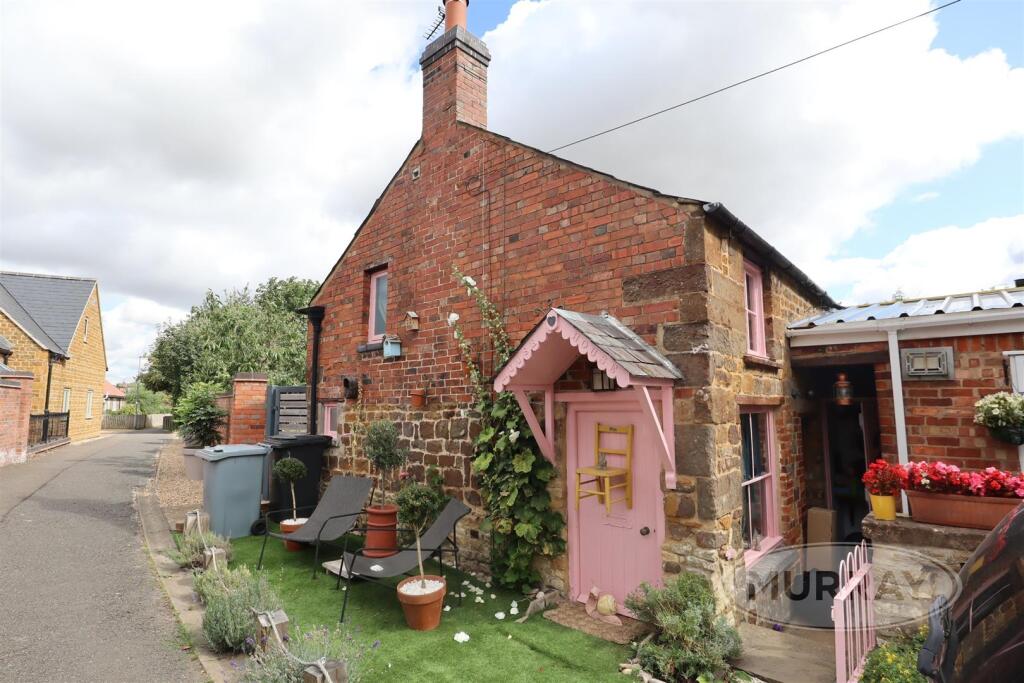 Img_8219 with logo.jpg