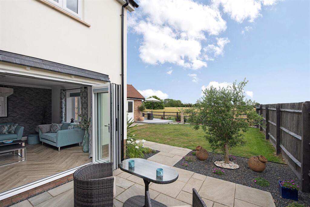 White Beams ph11.jpg