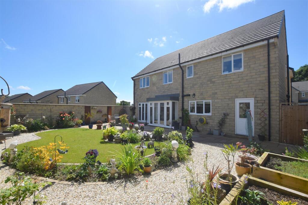 Landscaped Rear Garden