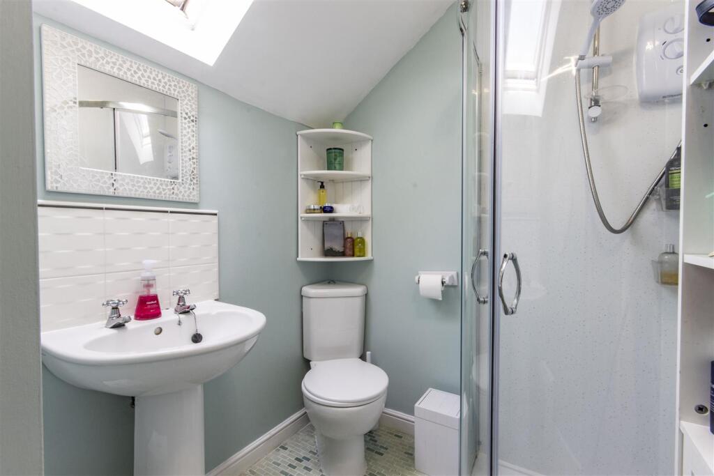 En Suite Shower Room