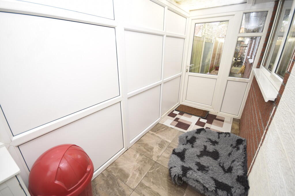 Side Porch/Utilit...