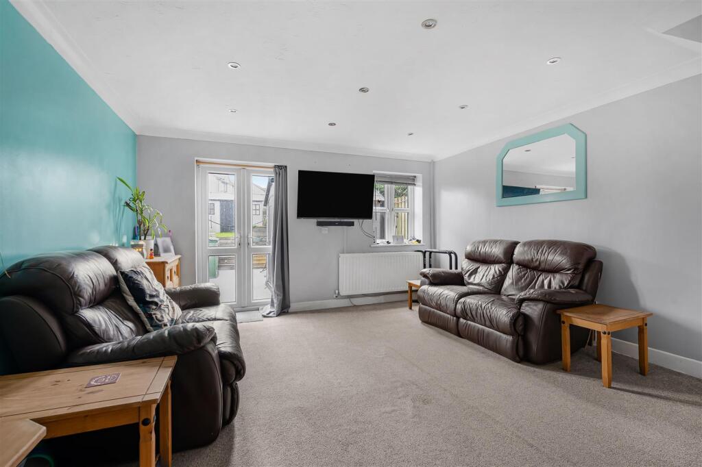 Lounge Dining Room