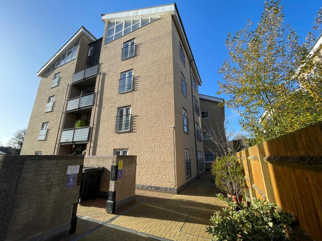 WhatsApp Image 2025-11-17 At 14.02.25 46945677 T202511171415.jpg