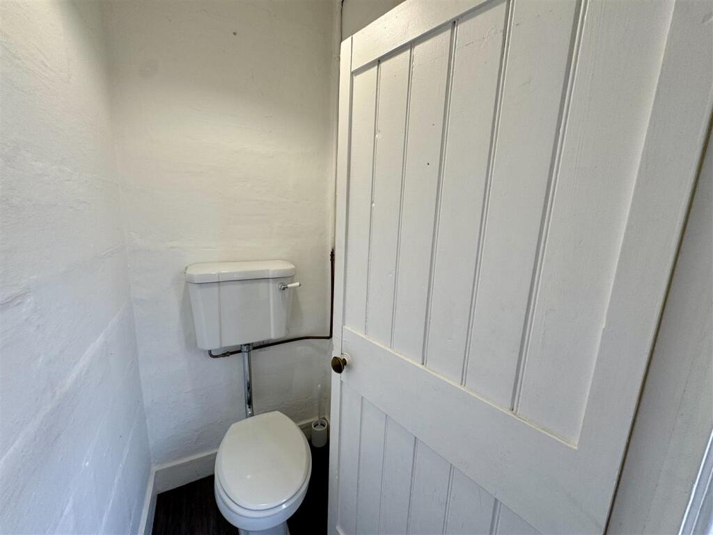 GROUND FLOOR WC