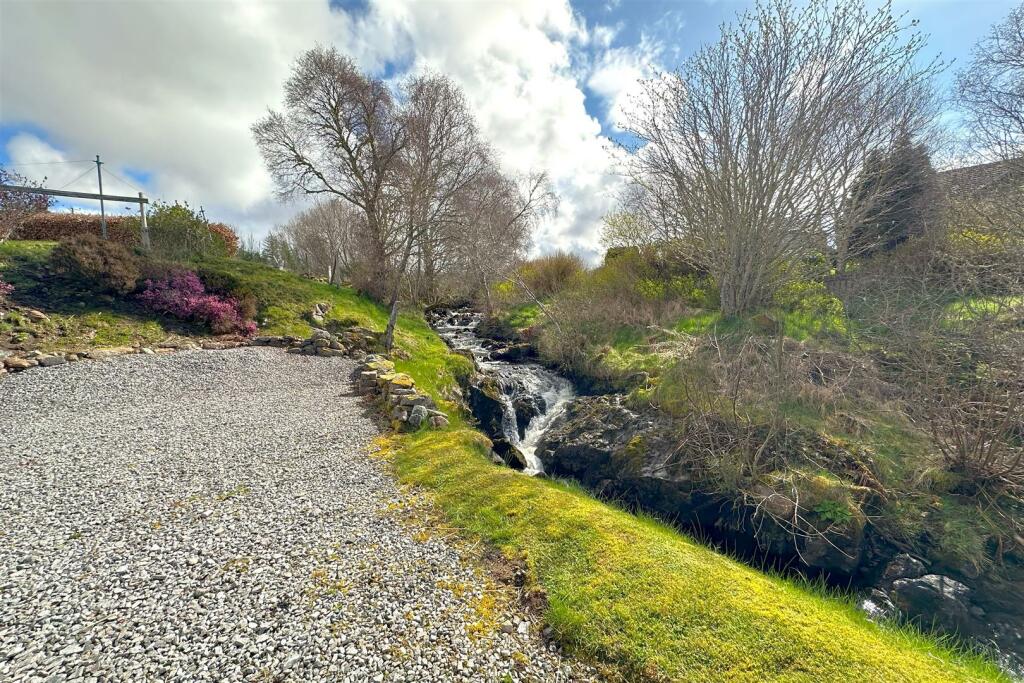 STREAM