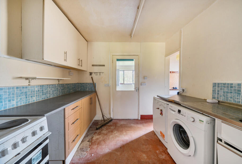 1375695-5-6909d5d...