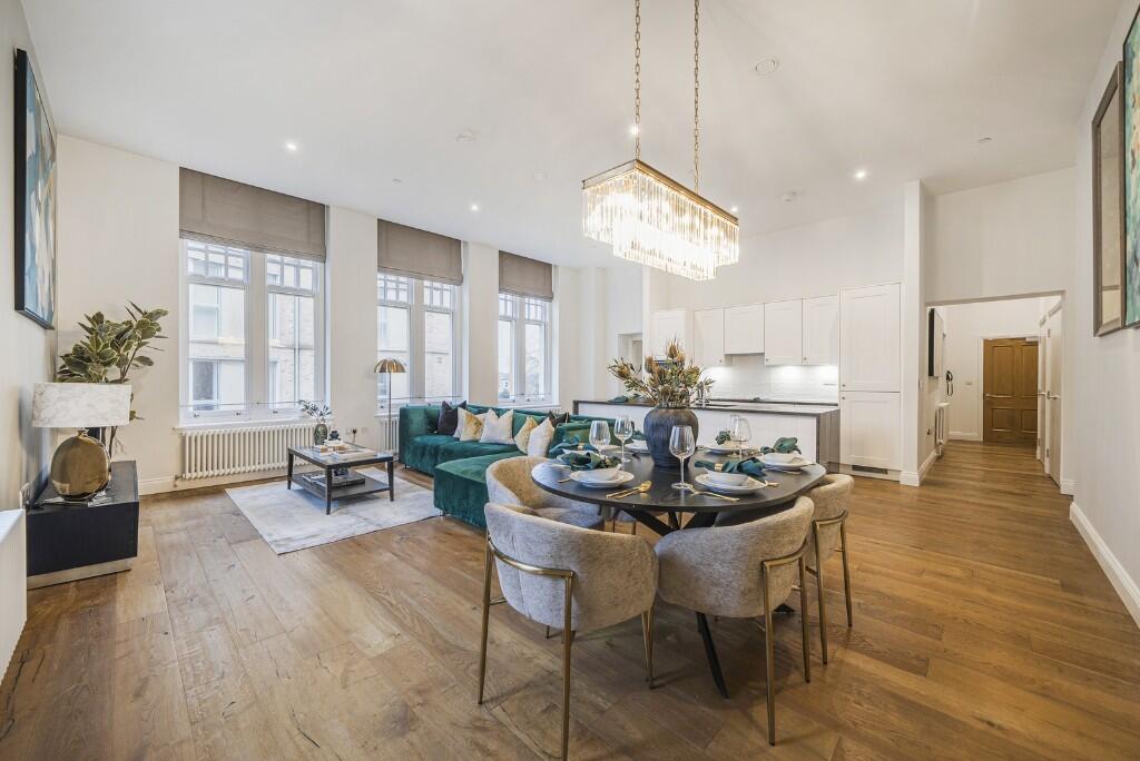 Living/Dining Area